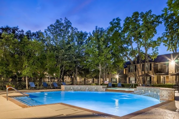 Marquis at Westchase apartments in Houston, TX