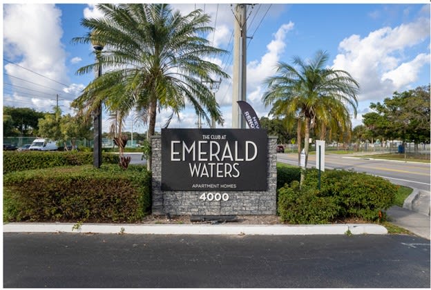 The Club at Emerald Waters apartments in Davie, FL