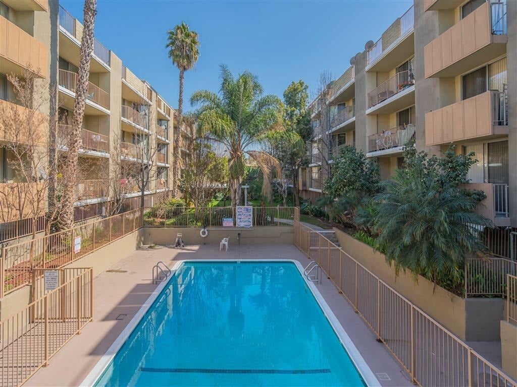 Westland @ Osage apartments in Inglewood, CA
