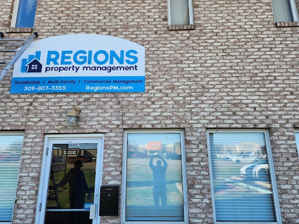 Regions Property Management apartments in Bloomington, IL