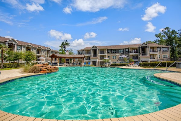 Urban Oaks at Conroe apartments in Conroe, TX
