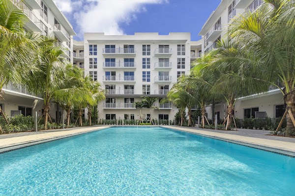 850 Living apartments in Hialeah, FL