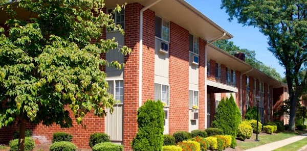 Versailles Apartments apartments in Trenton, NJ