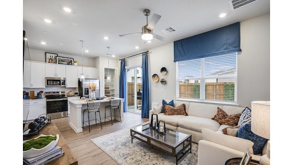 Yardly Elm apartments in Denton, TX