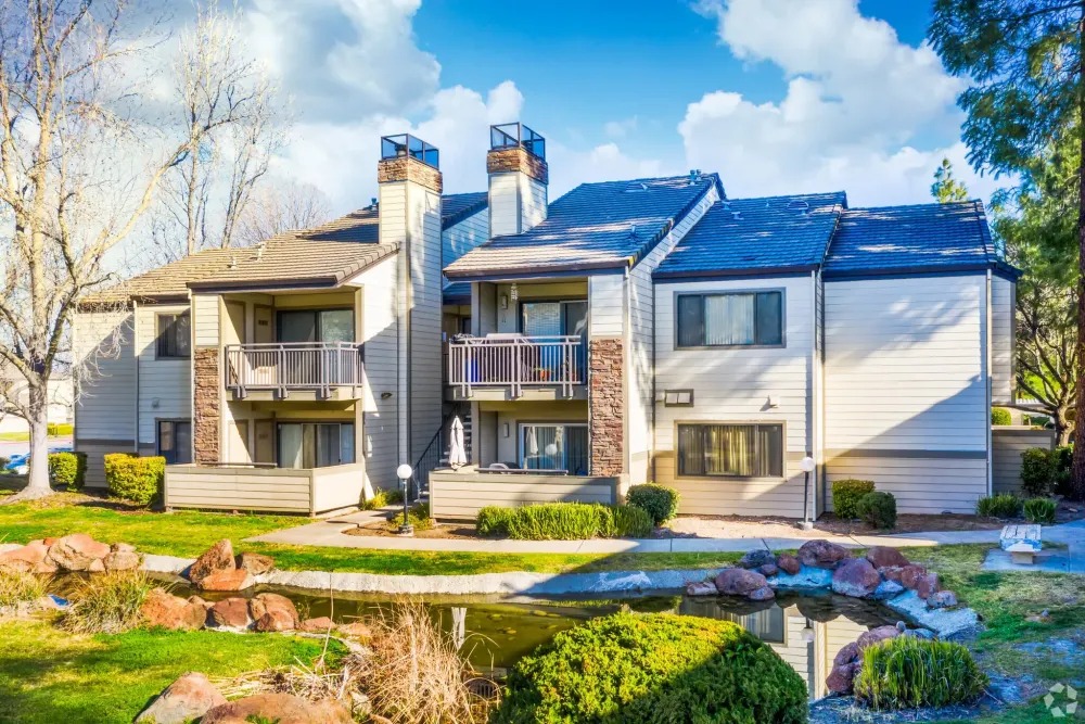 Twin Creeks apartments in Antioch, CA