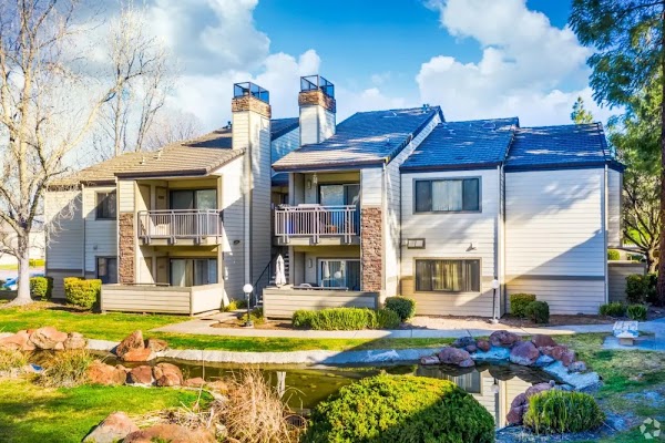 Twin Creeks apartments in Antioch, CA
