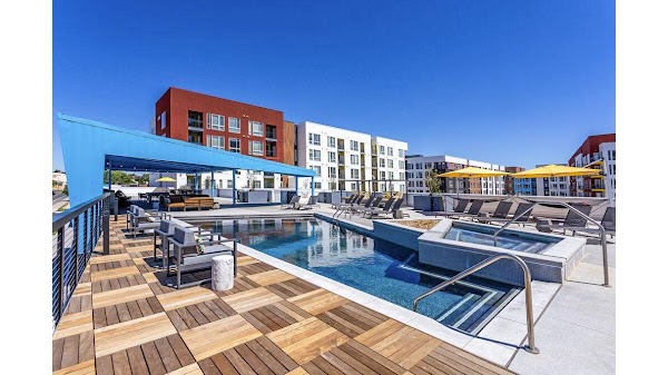 Oak Street Station apartments in Lakewood, CO
