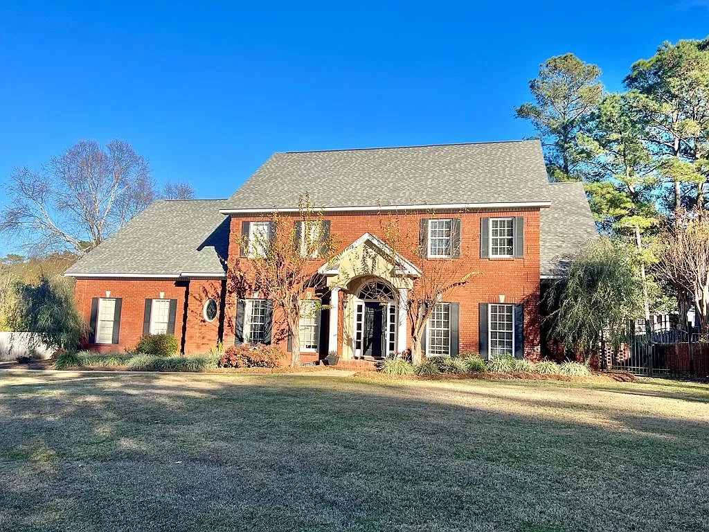 Tom West Company Inc apartments in Dothan, AL