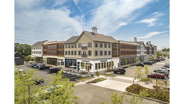Darien Commons Residences apartments in Stamford, CT