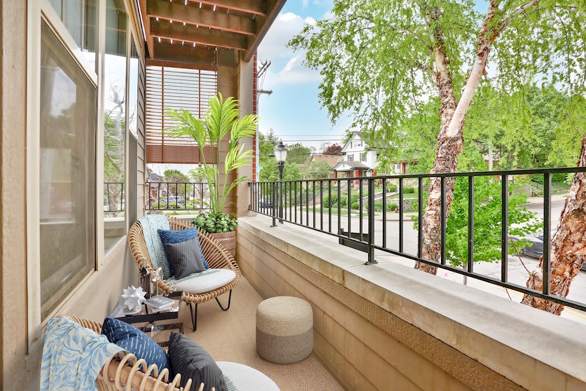 Luxe at Union Hill apartments in Kansas City, MO