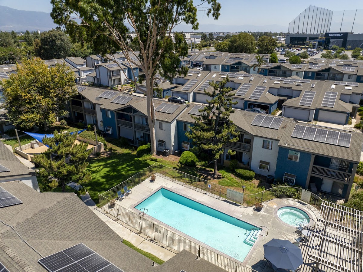 Rancho Vista apartments in Ontario, CA