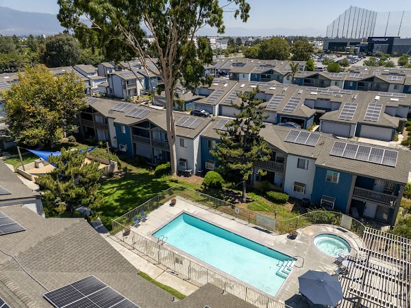 Rancho Vista apartments in Ontario, CA