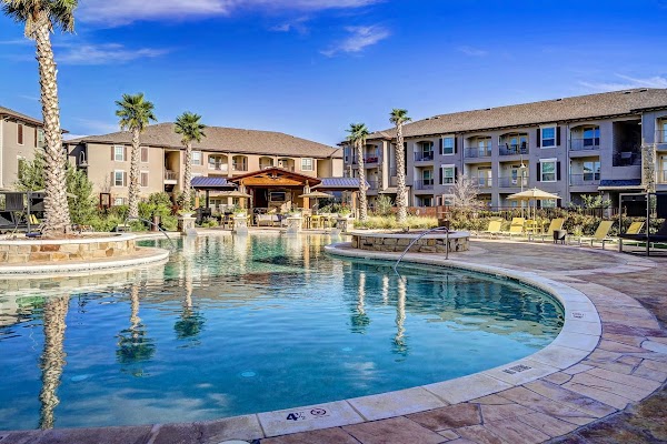 Sundance Creek apartments in Midland, TX
