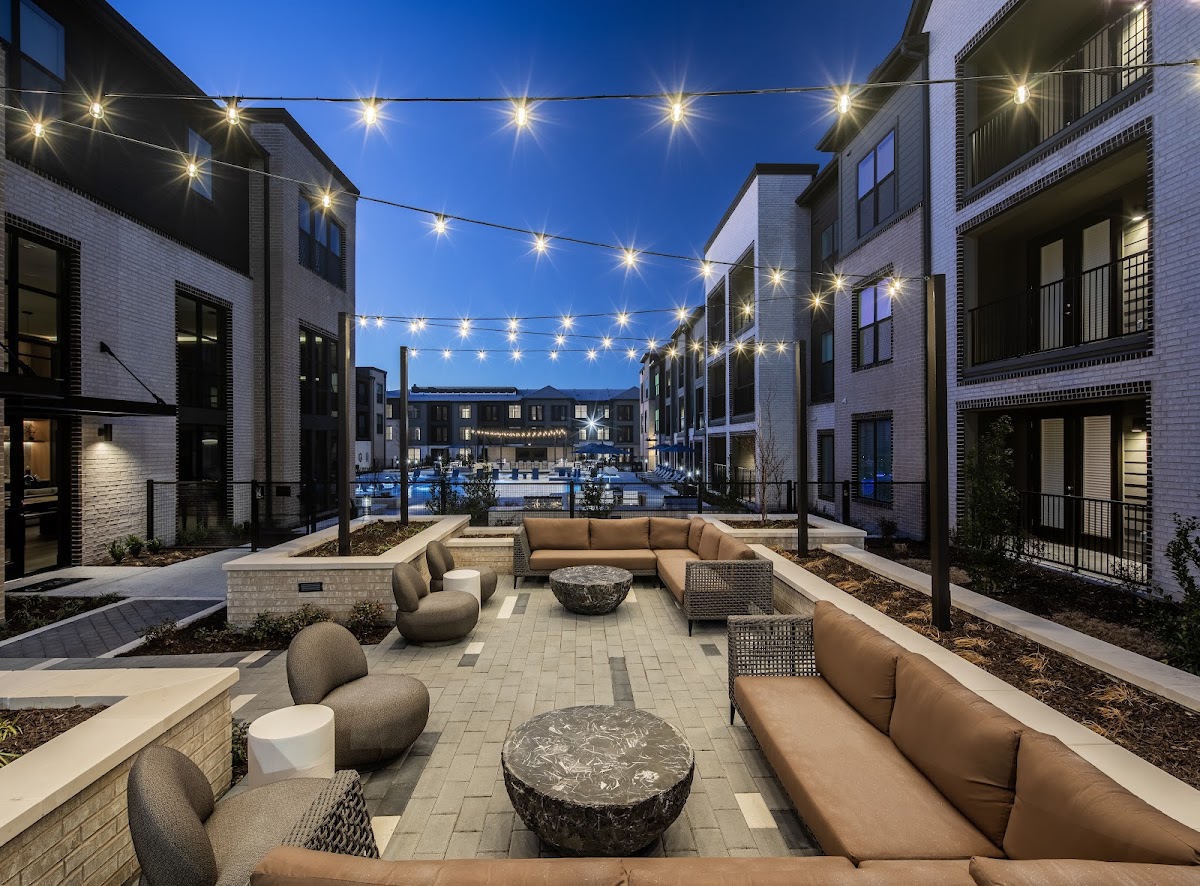 Vero McKinney apartments in Mckinney, TX