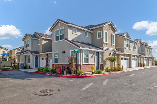 The Terraces at Stanford Ranch II apartments in Roseville, CA