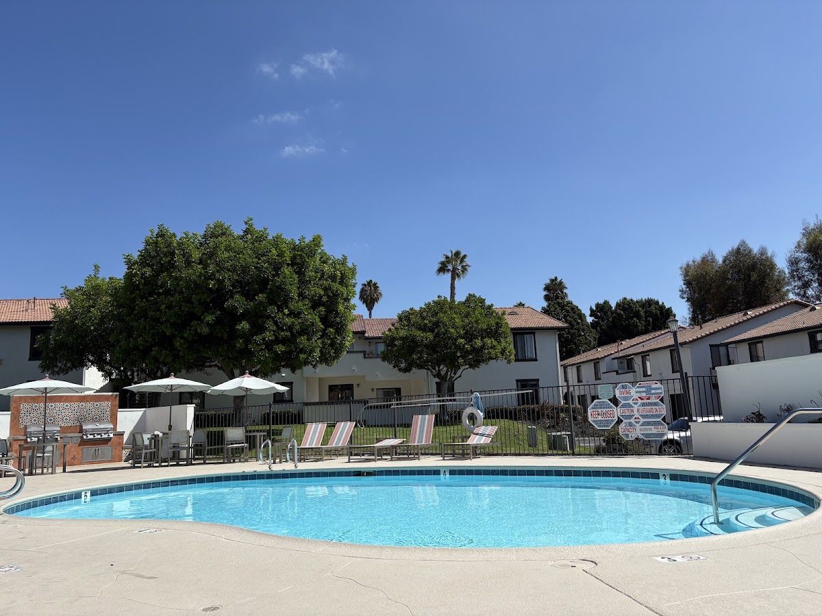 Taylor Brooke apartments in Vista, CA