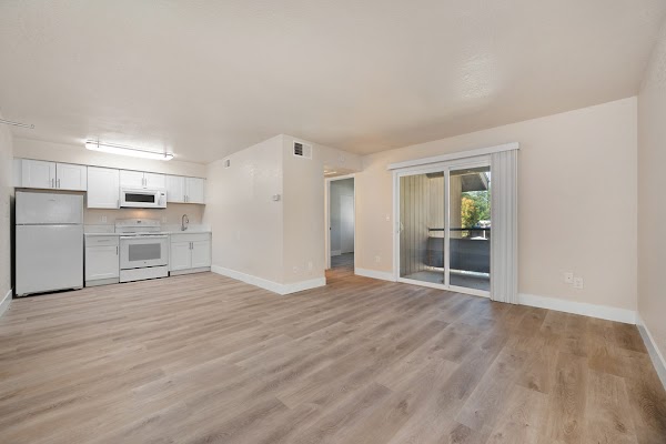 The Atrium at Carmichael (55+) apartments in Citrus Heights, CA