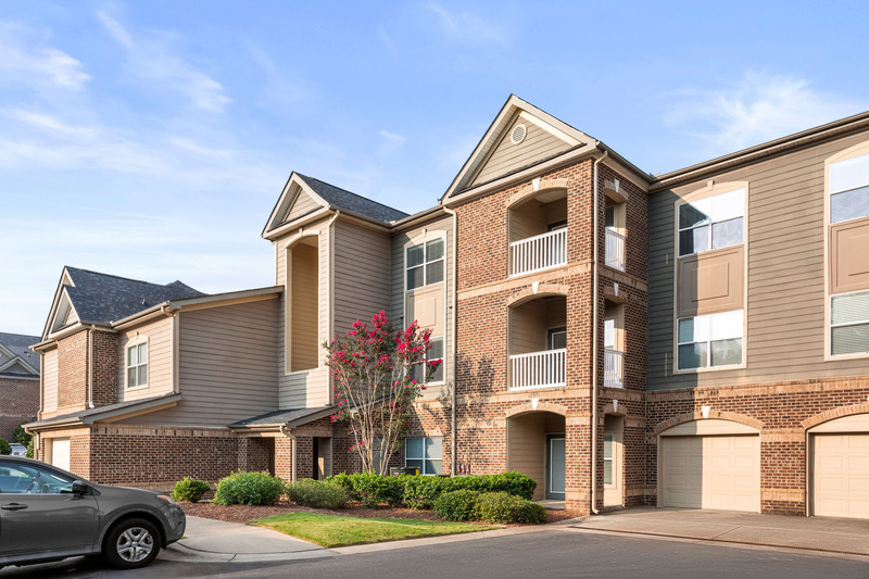 ARIUM at Perimeter Park apartments in Morrisville, NC