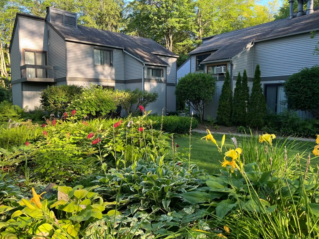 Little Eagle Bay apartments in Burlington, VT