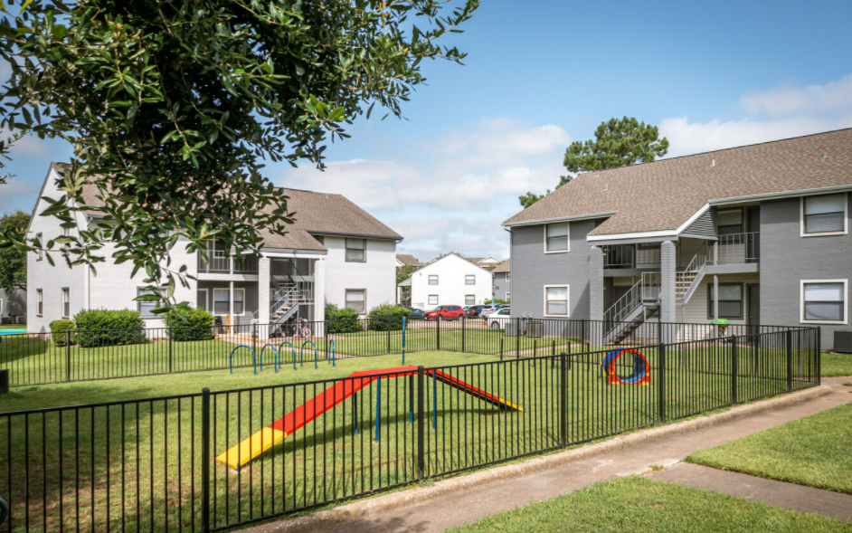 The Grove at Southwood apartments in College Station, TX