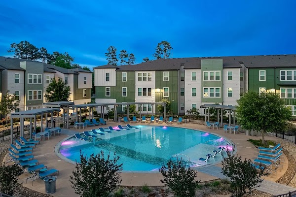 The Heights apartments in Huntsville, TX