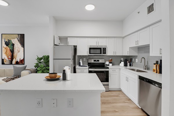 Solano at Miramar apartments in Pembroke Pines, FL