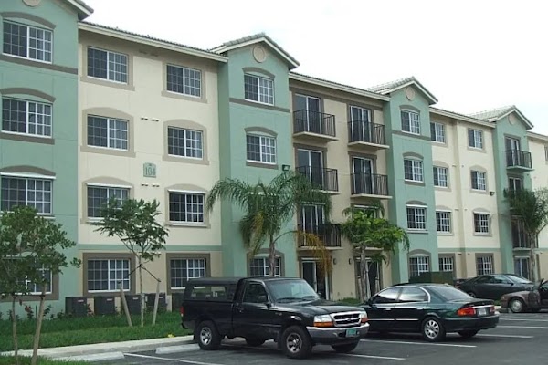 Harbour Cove Apartments apartments in Hollywood, FL