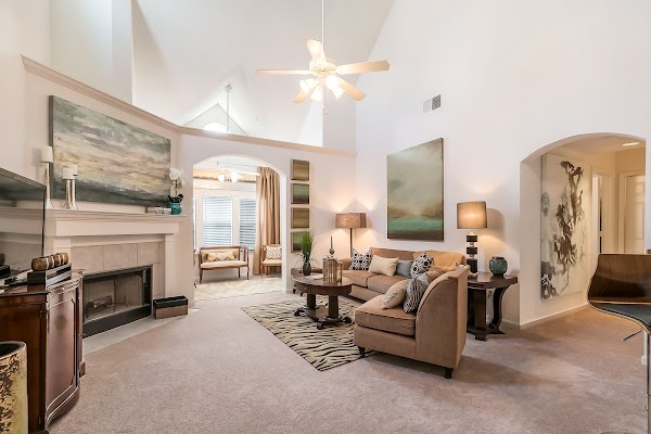 Palmetto Creek apartments in Kenner, LA