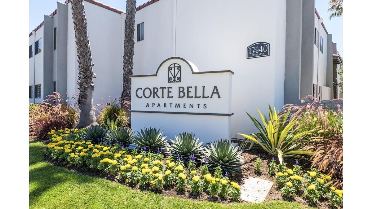 Corte Bella Apartments apartments in Huntington Beach, CA
