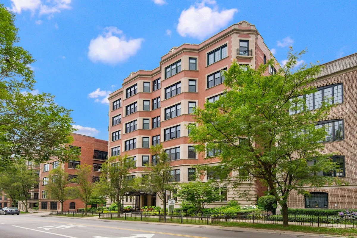 Park Fullerton by Reside apartments in Chicago, IL
