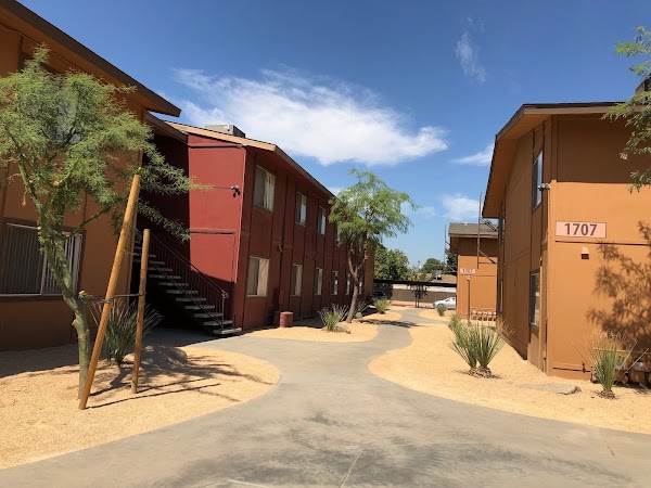 Sunset Sands apartments in Fresno, CA