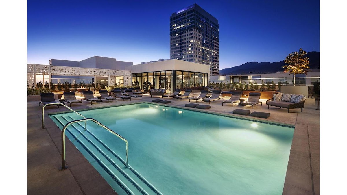 Altana apartments in Glendale, CA