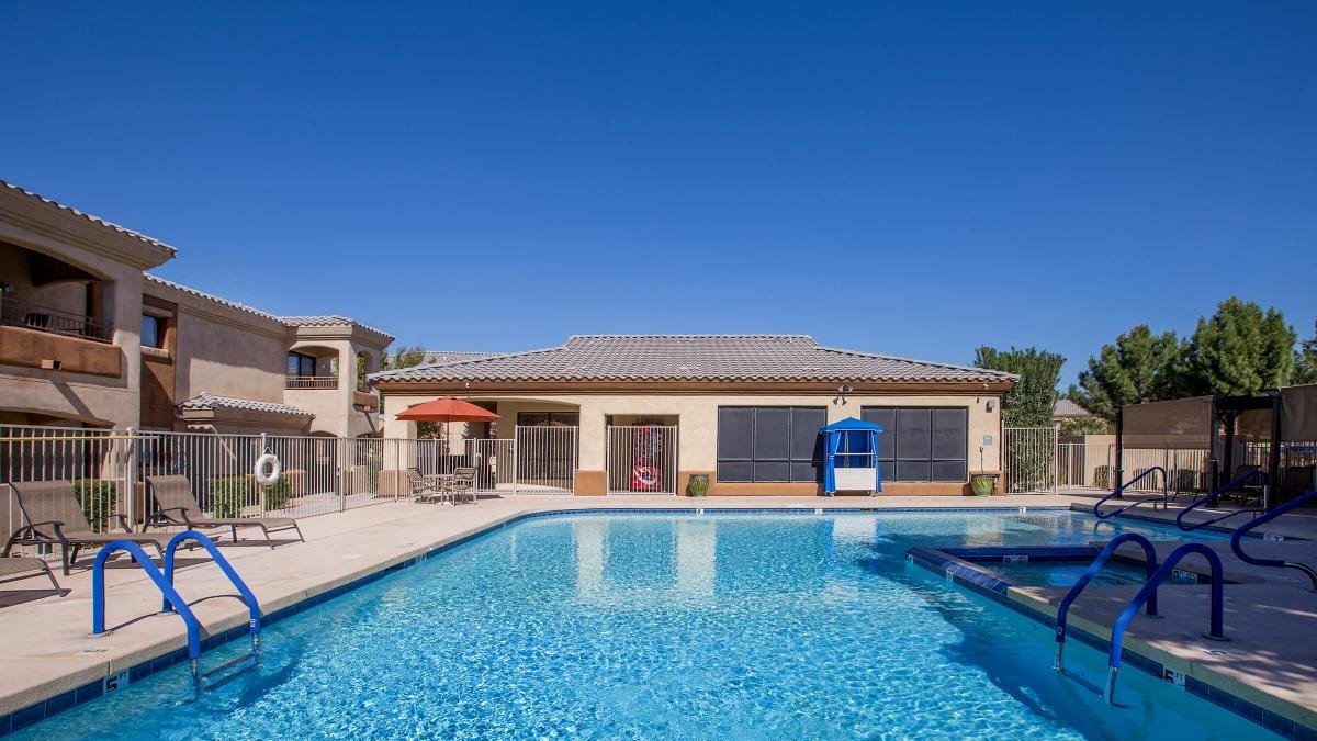 Sereno Townhomes apartments in Peoria, AZ