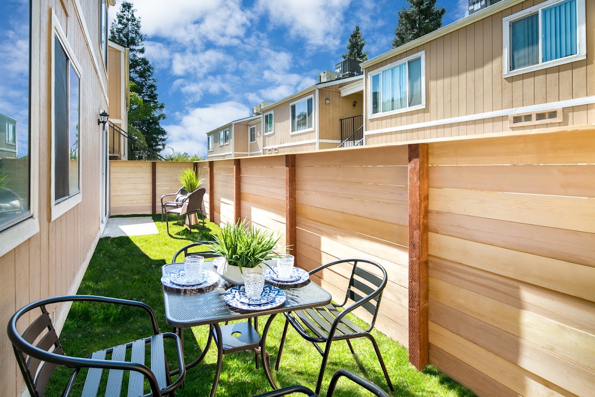 Golden Gardens apartments in Fresno, CA