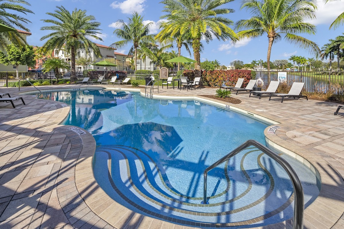 Mosaic at Miramar Town Center apartments in Pembroke Pines, FL
