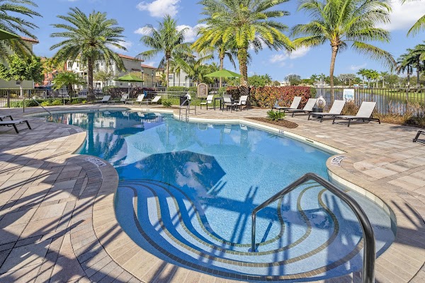 Mosaic at Miramar Town Center apartments in Pembroke Pines, FL