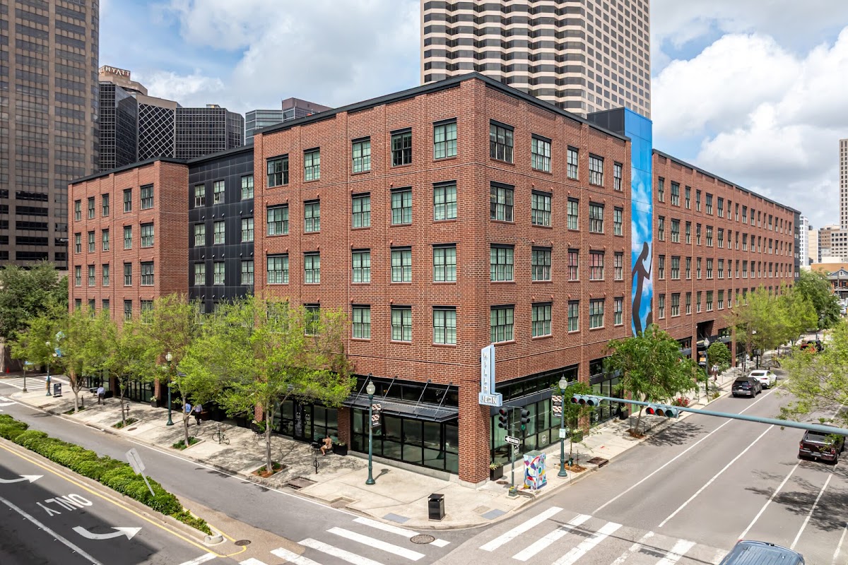 The Paramount at South Market apartments in New Orleans, LA