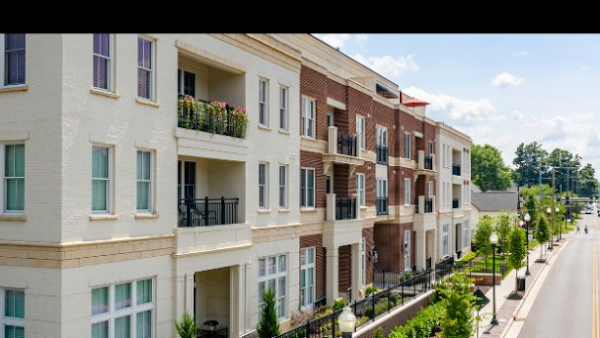 Harpeth Square Apartments apartments in Franklin, TN