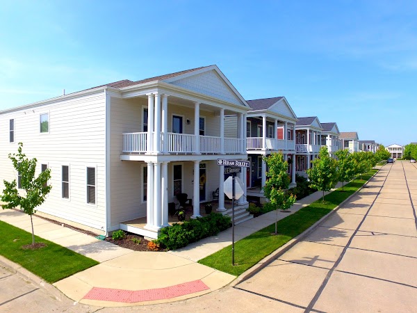 Promenade at New Town apartments in St Charles, MO