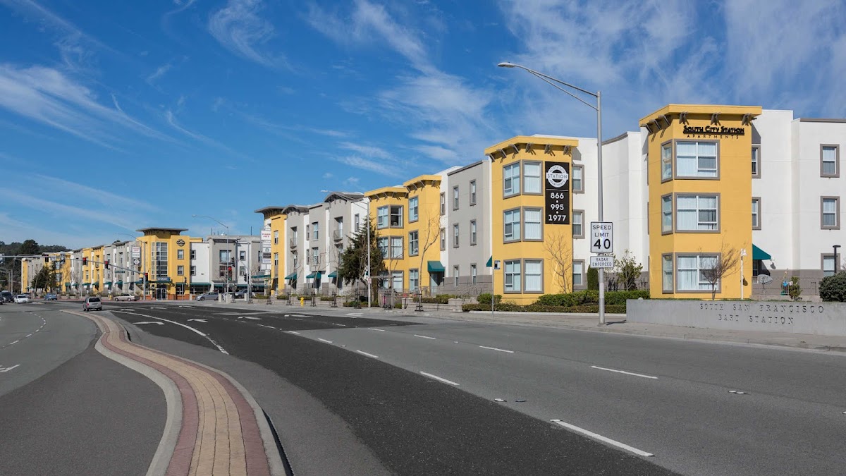 South City Station Apartments apartments in Daly City, CA