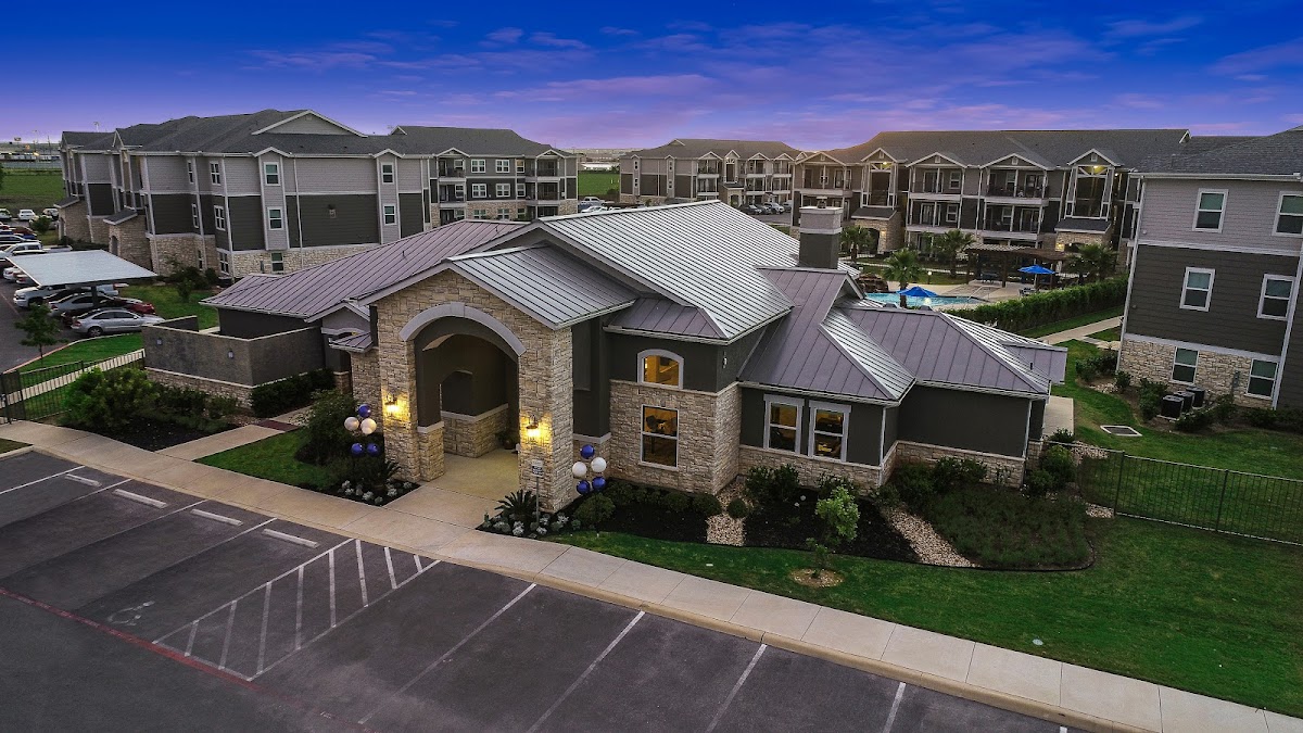 Canyon House apartments in New Braunfels, TX
