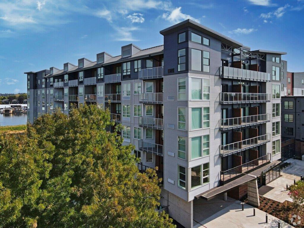 Harbor Sky apartments in Portland, OR