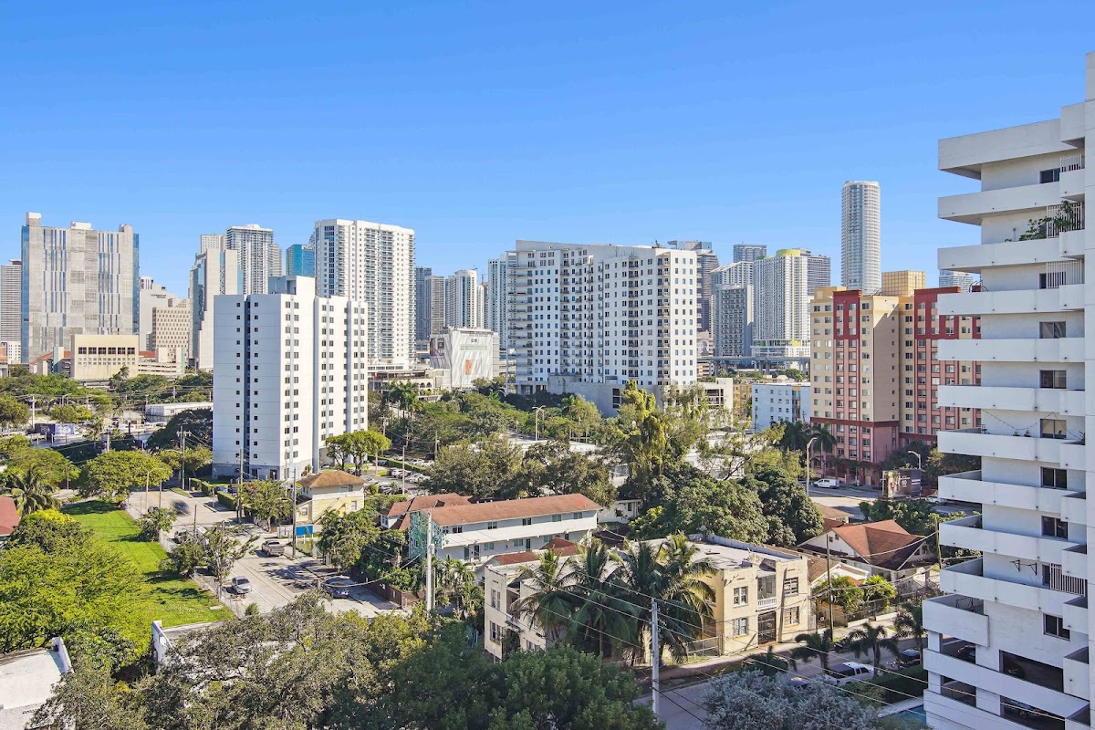 Riverview One Apartments apartments in Miami, FL
