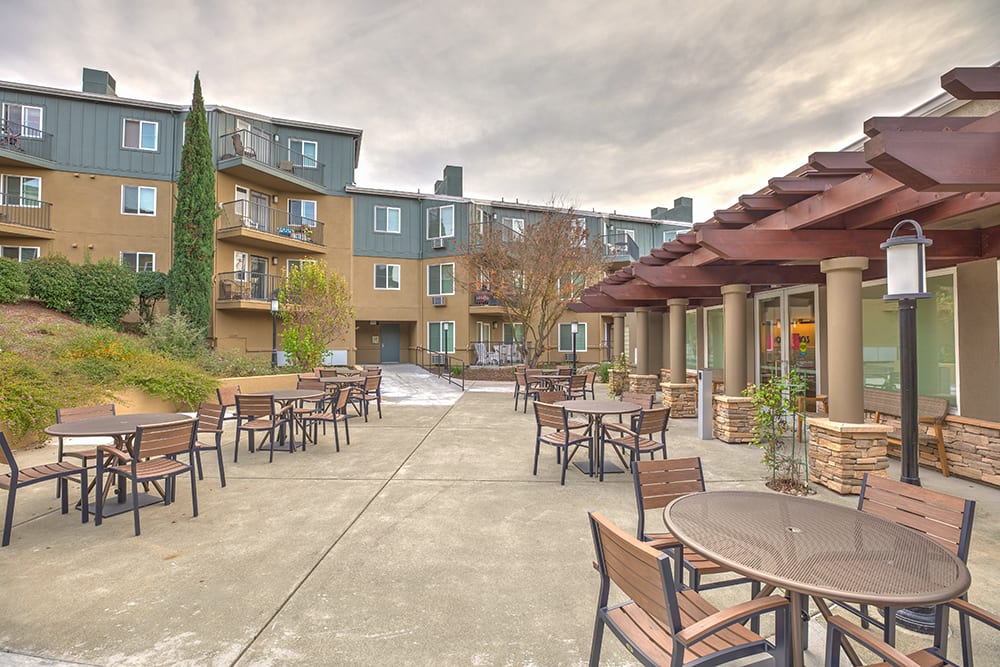 VINTAGE AT BENNETT VALLEY apartments in Santa Rosa, CA