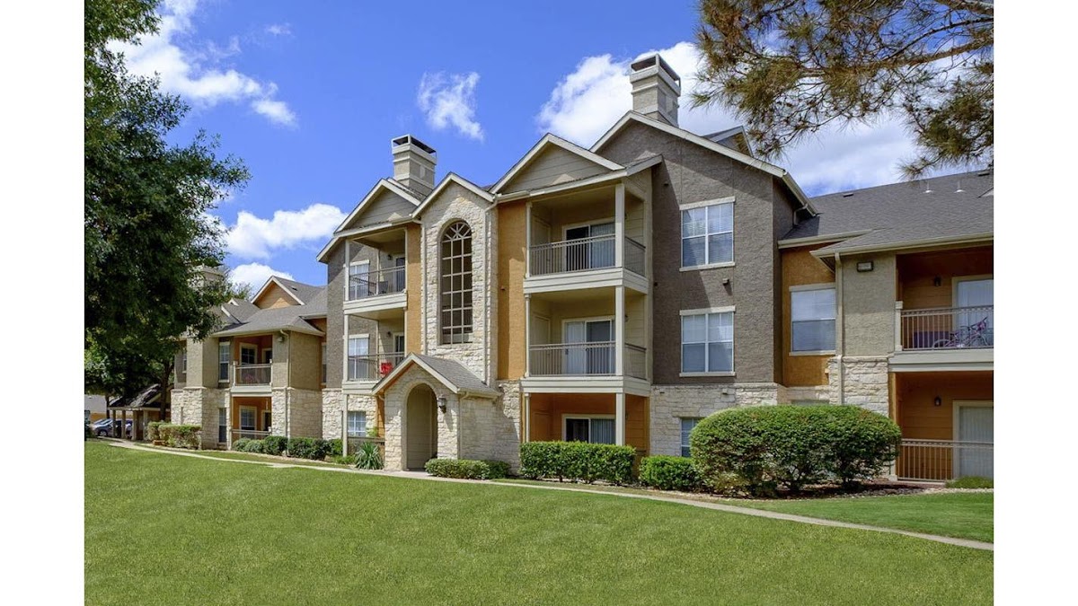District on La Frontera apartments in Round Rock, TX
