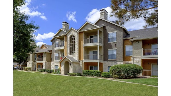 District on La Frontera apartments in Round Rock, TX