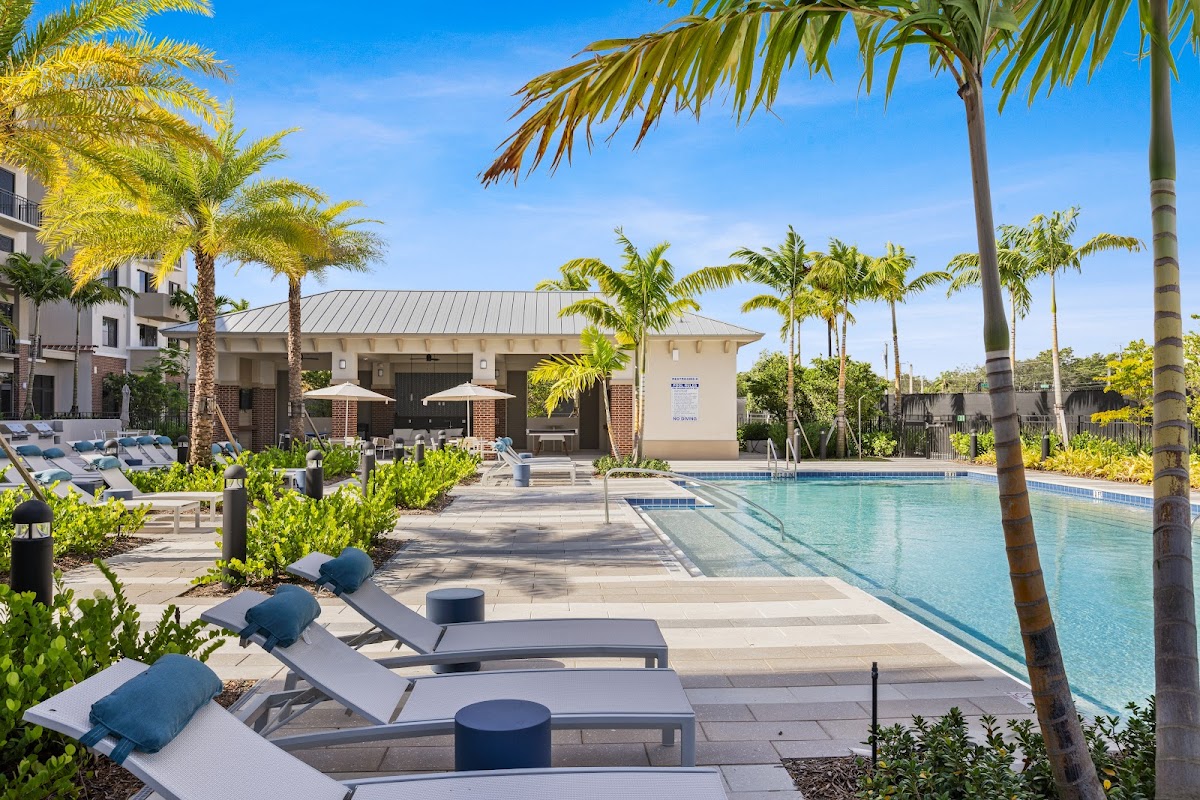 Shalimar at Plantation apartments in Plantation, FL