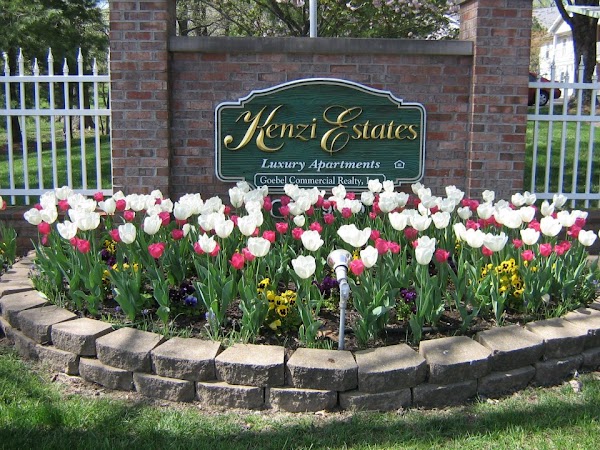 Kenzi Estates apartments in Evansville, IN