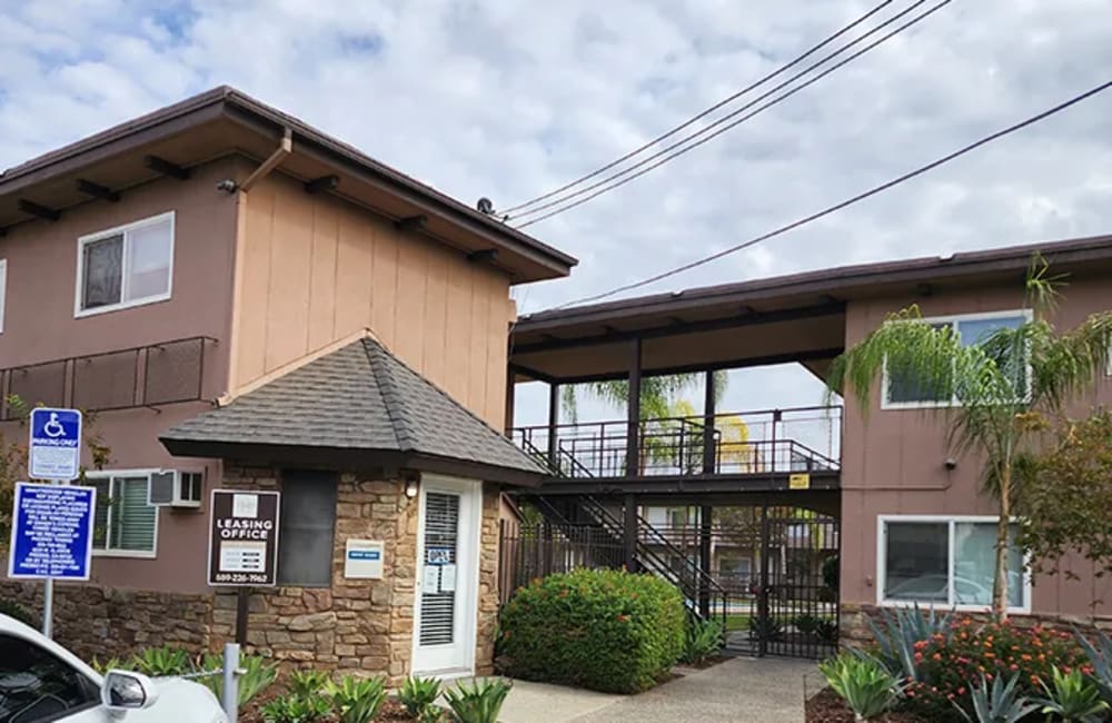 Villas At Millbrook apartments in Fresno, CA