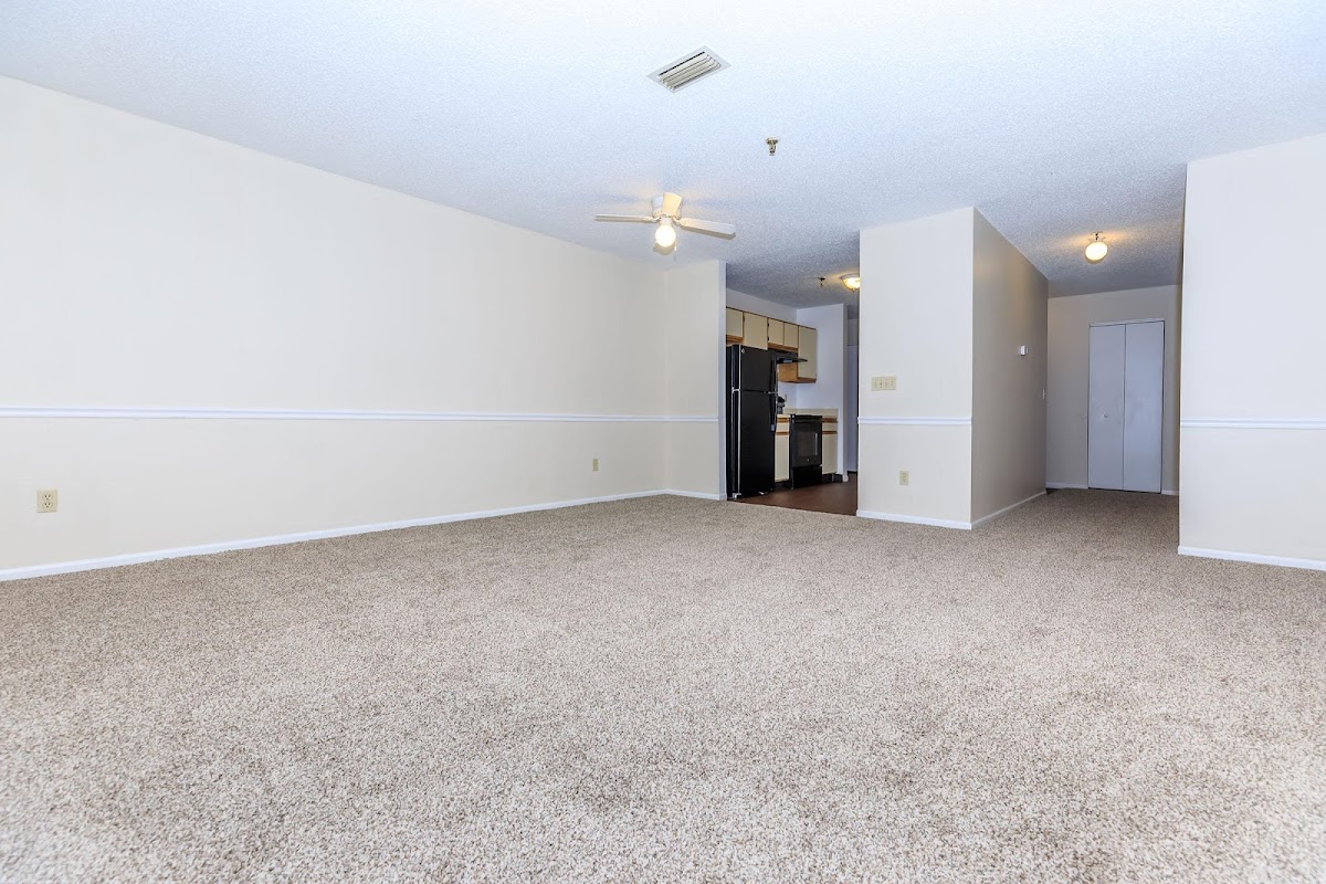 Lakeview apartments in Waterbury, CT